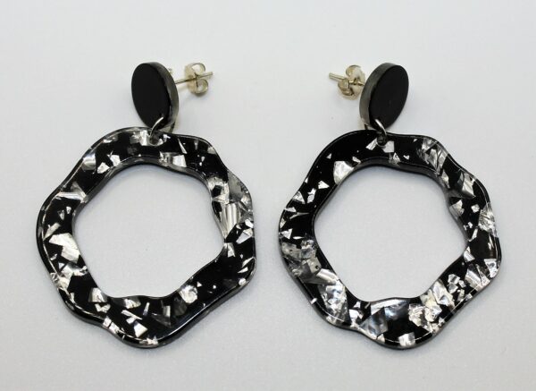 Oorsteker zwart hanger zwart/zilver